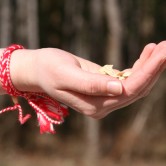 Μύρισε Άνοιξη! Φτιάξε τον δικό σου DIY «Μάρτη» με τον πιο εύκολο τρόπο!